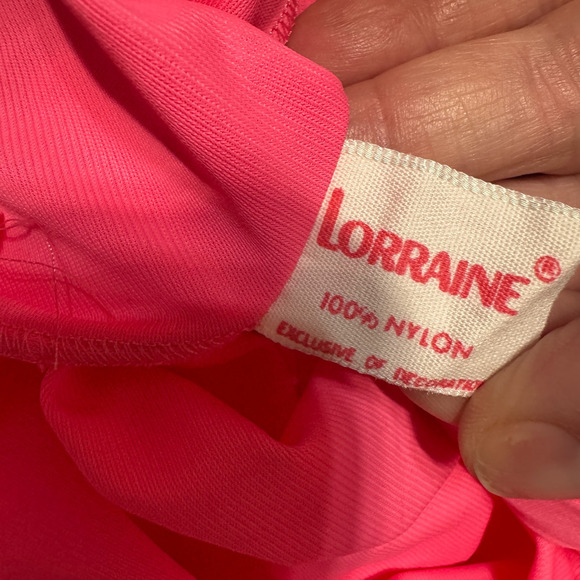 Vintage Neon Pink Nylon Robe Housecoat sz M Floral Embroidery Long MCM grandma - Picture 10 of 10